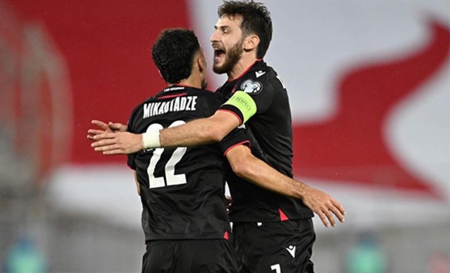 Сборная Грузии обыграла Литву благодаря дублю Георгия Микаутадзе и одержала историческую 100-ю победу