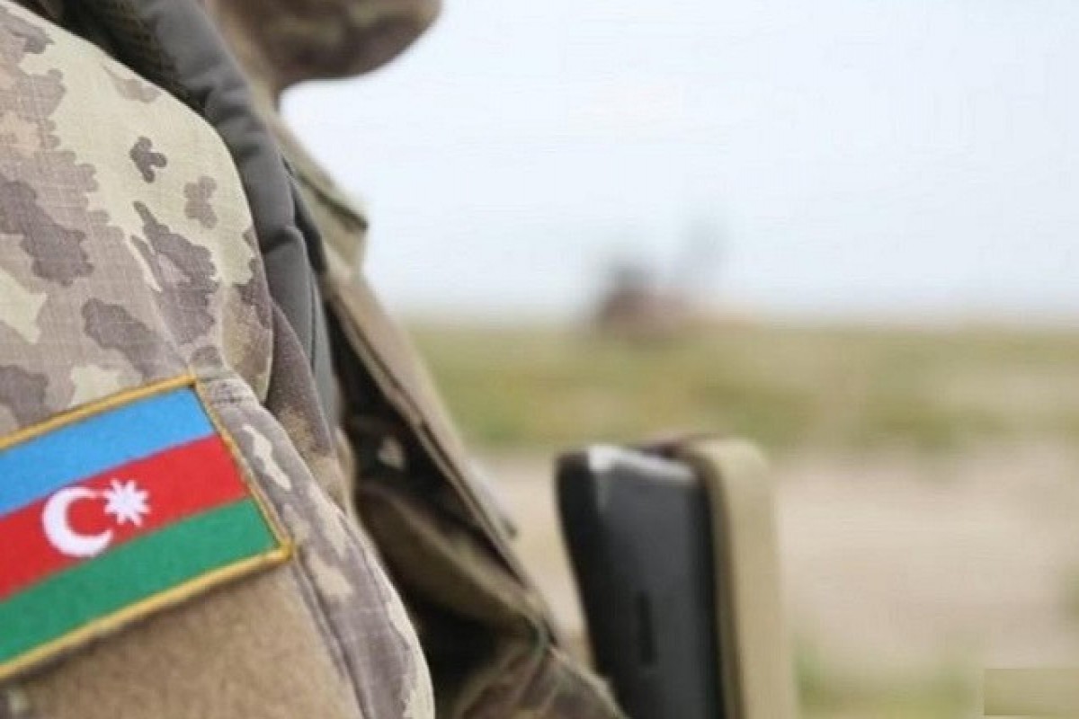 В Азербайджане срок сверхсрочной действительной военной службы для женщин будет сокращён с 3 лет до 6 месяцев