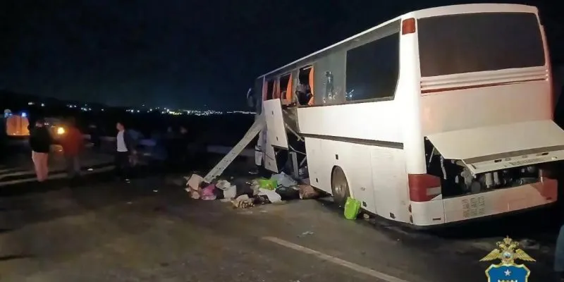 ДТП в Ставрополье: 6 человек погибли при столкновении автобуса Тбилиси-Москва