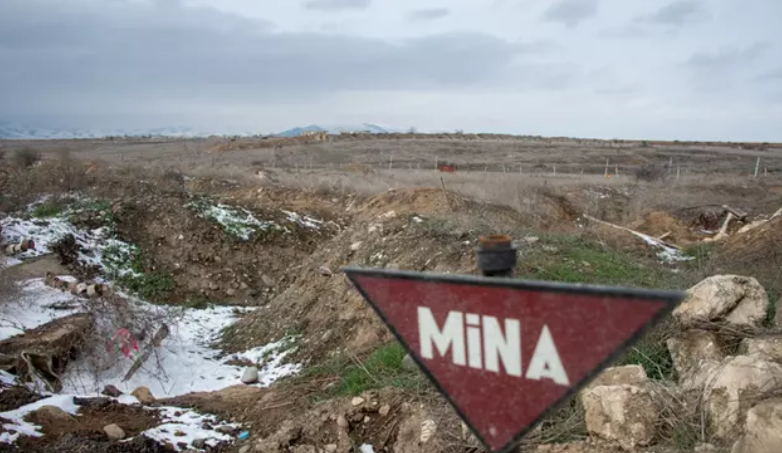 В Ходжалы сотрудник ANAMA подорвался на мине