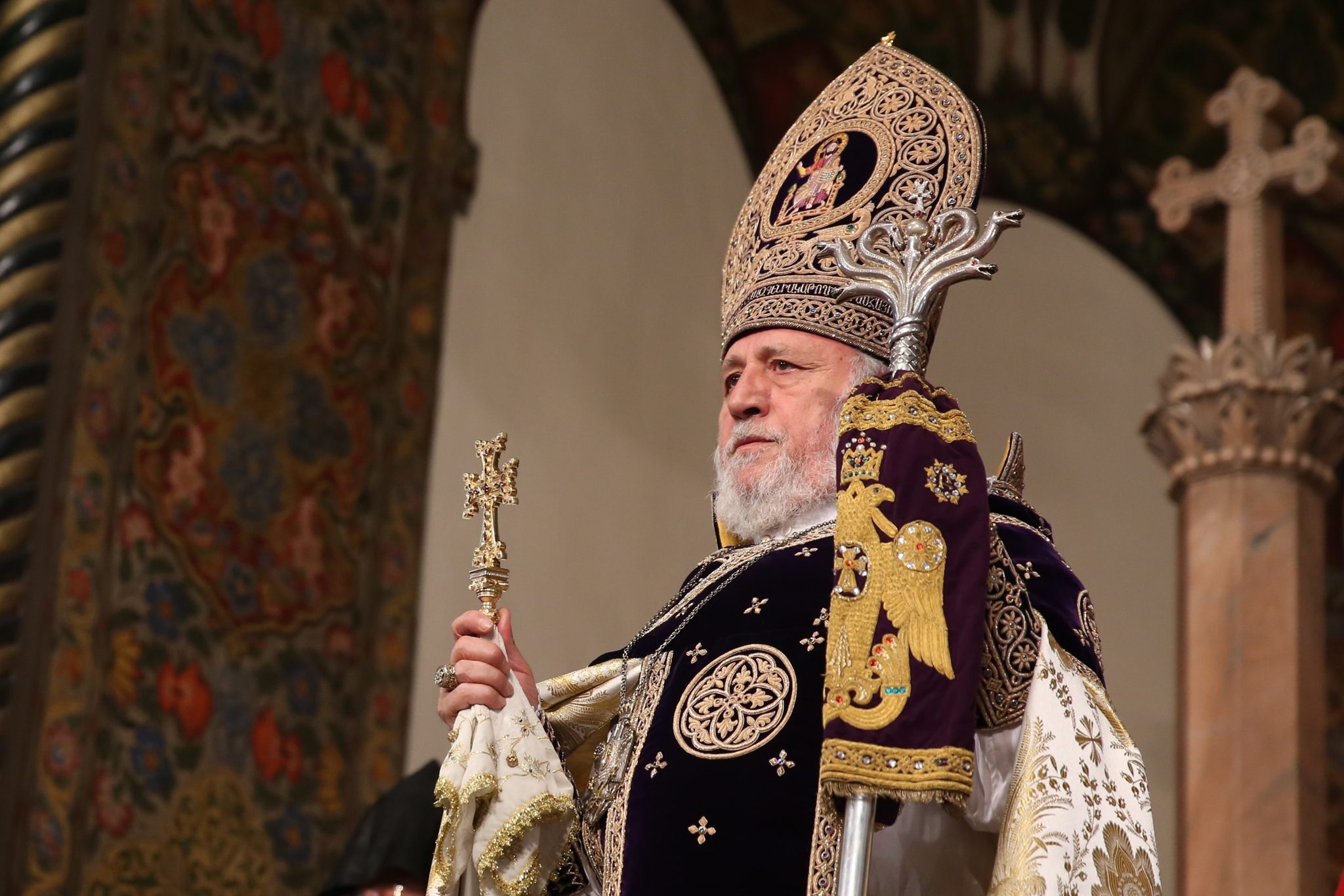Католикос Всех армян Гарегин II отправился в Объединенные Арабские Эмираты