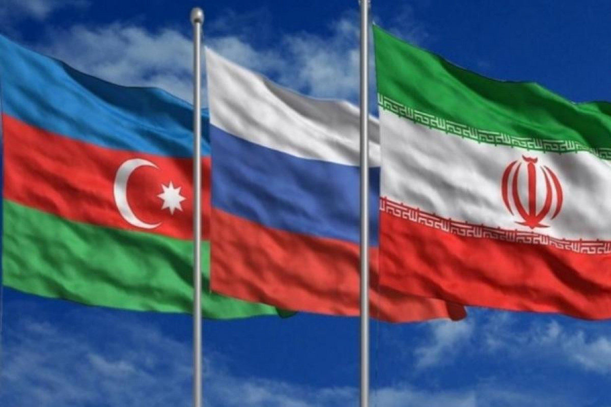 В Баку проходит трехсторонняя встреча представителей Азербайджана, России и Ирана