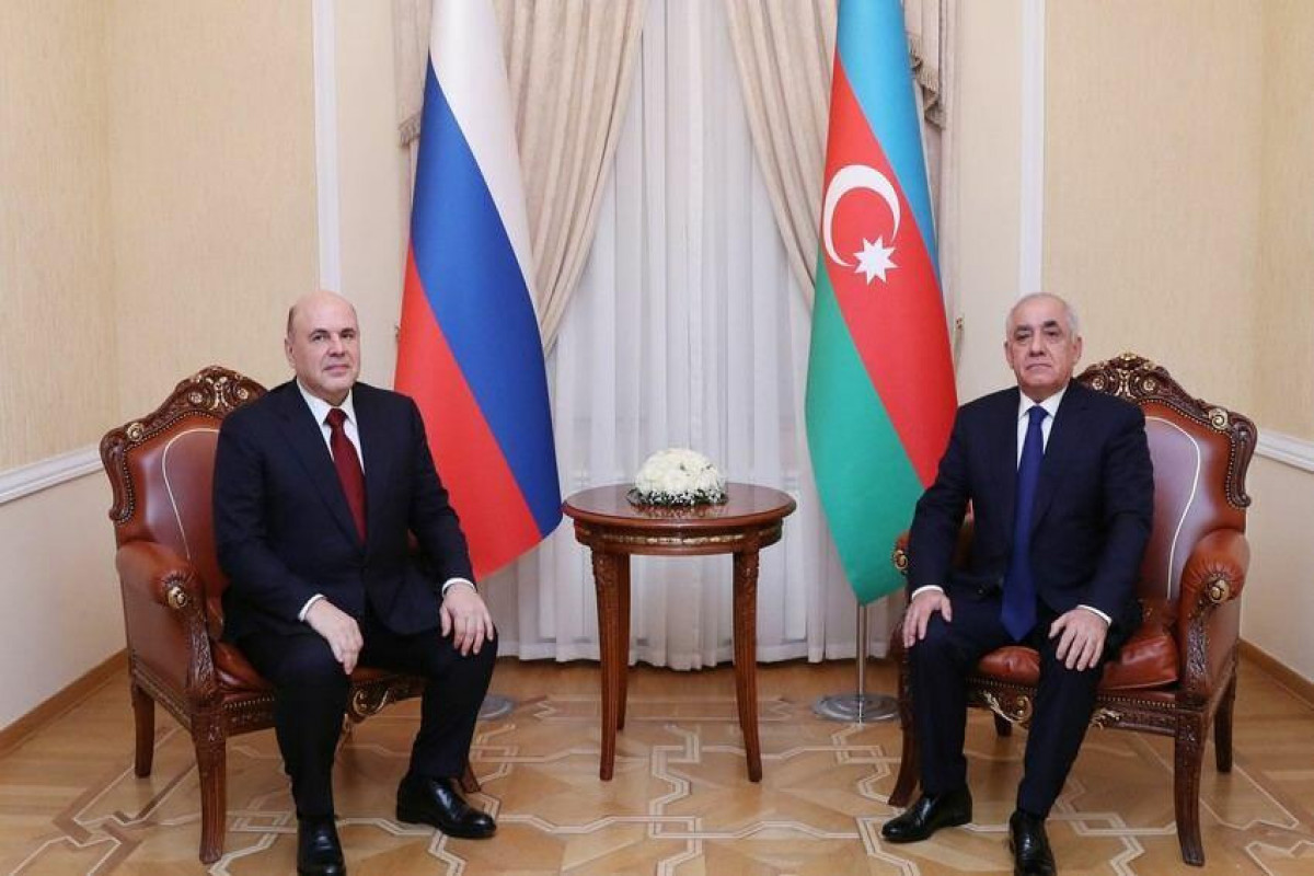 Премьер-министры Азербайджана и России провели телефонный разговор