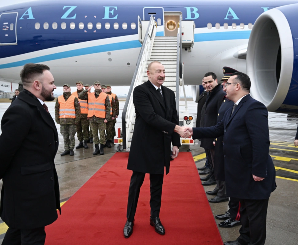 Президент Азербайджана Ильхам Алиев прибыл с официальным визитом в Словакию