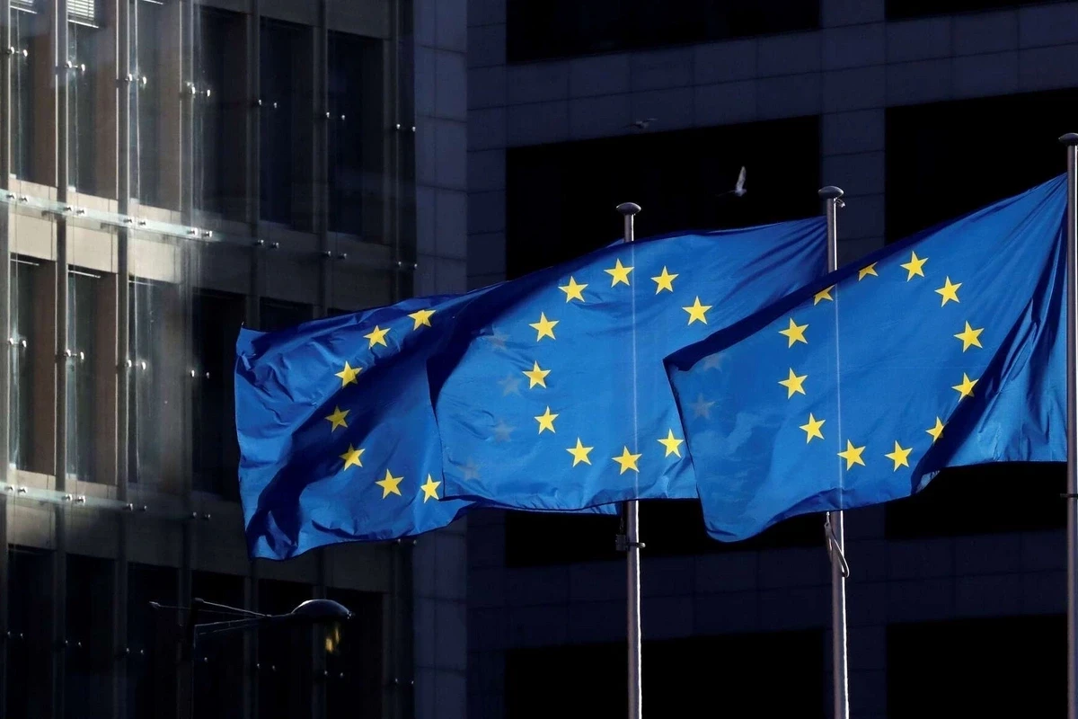 ЕС ввел санкции против двух граждан Азербайджана