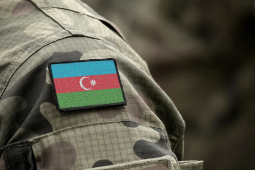 Президент Азербайджана утвердил сокращение военной службы для офицеров в мирное время