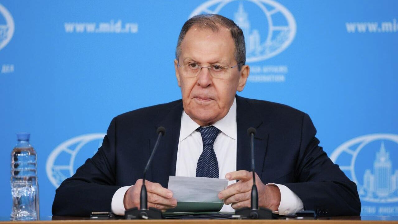 РФ странно слышать о мифической угрозе Армении с севера - Лавров