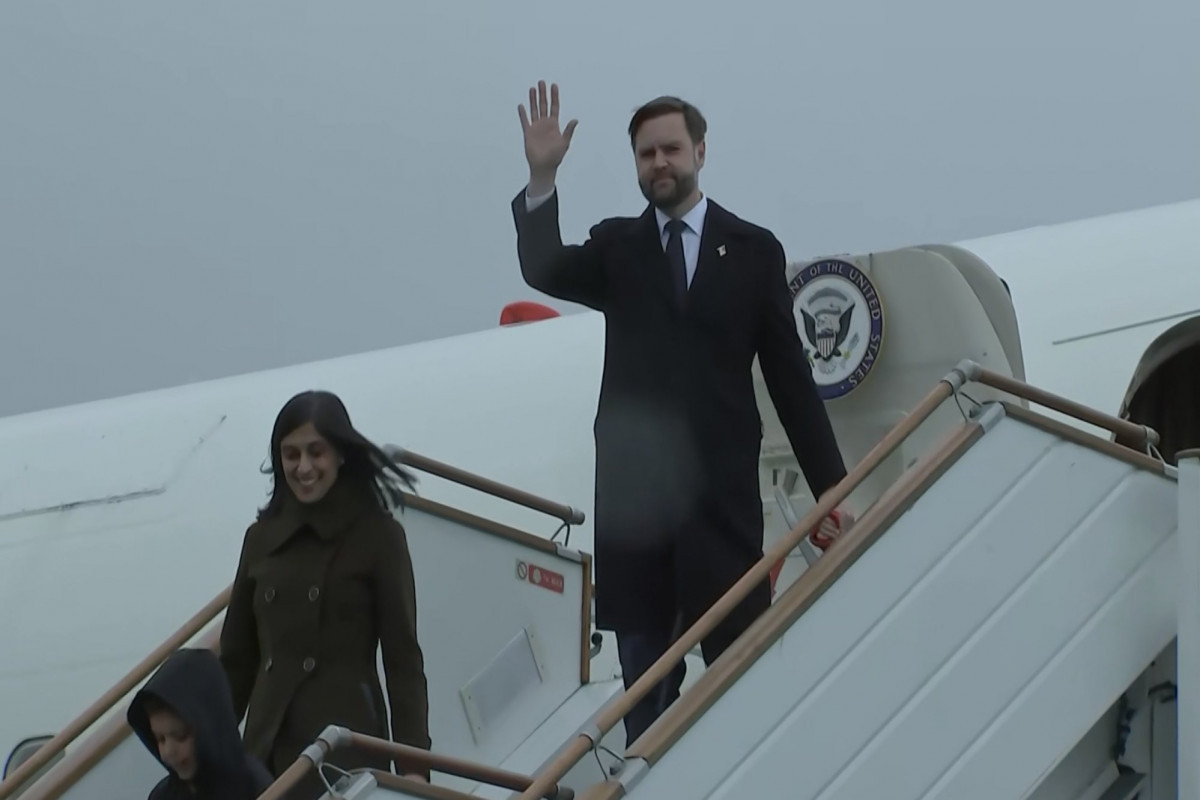 Вице-президент США прибыл в Азербайджан