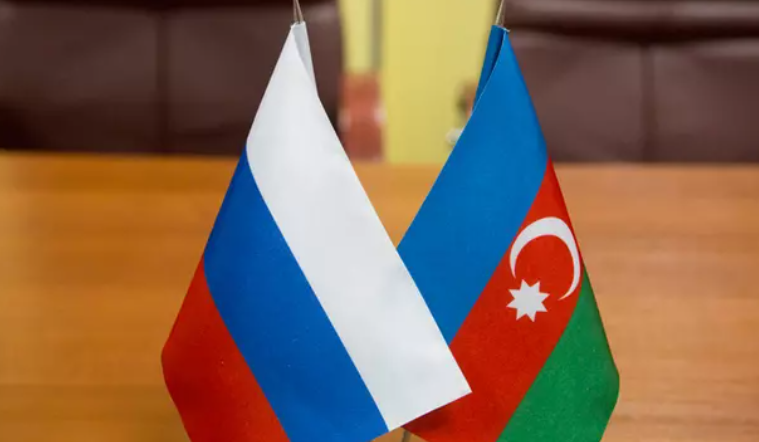 Россия и Азербайджан обсудили в Баку сотрудничество в сфере обороны