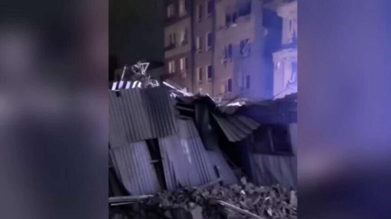 В результате ракетного удара поврежден жилой дом в армянском квартале Тегерана