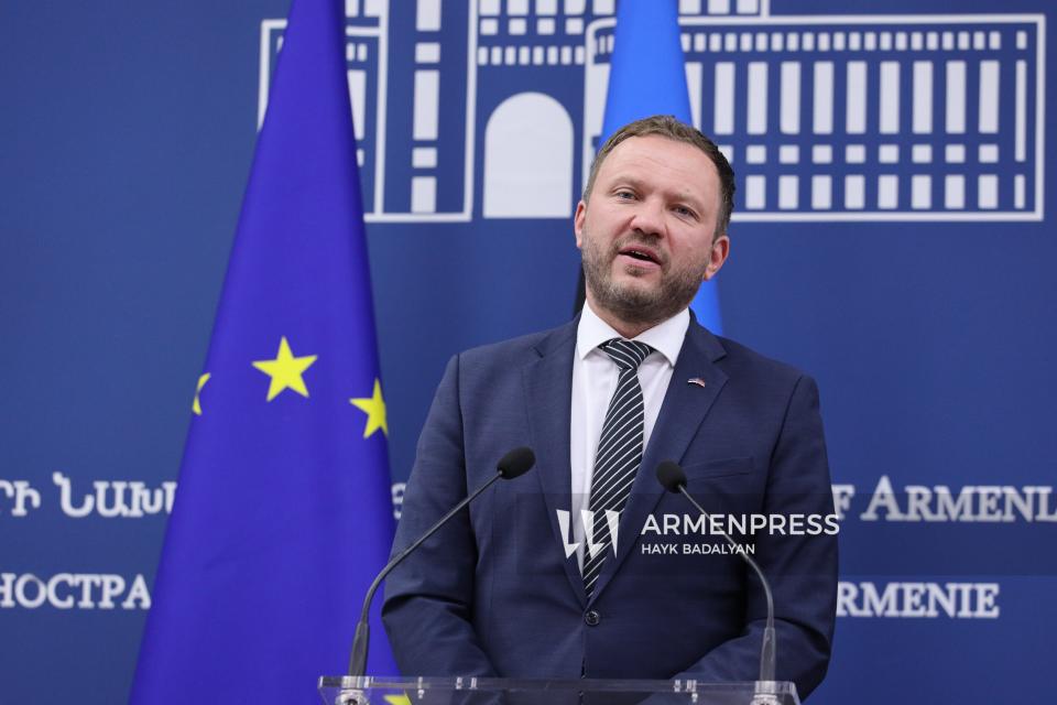 Работаем над либерализацией визового режима ЕС для Армении: министр иностранных дел Эстонии