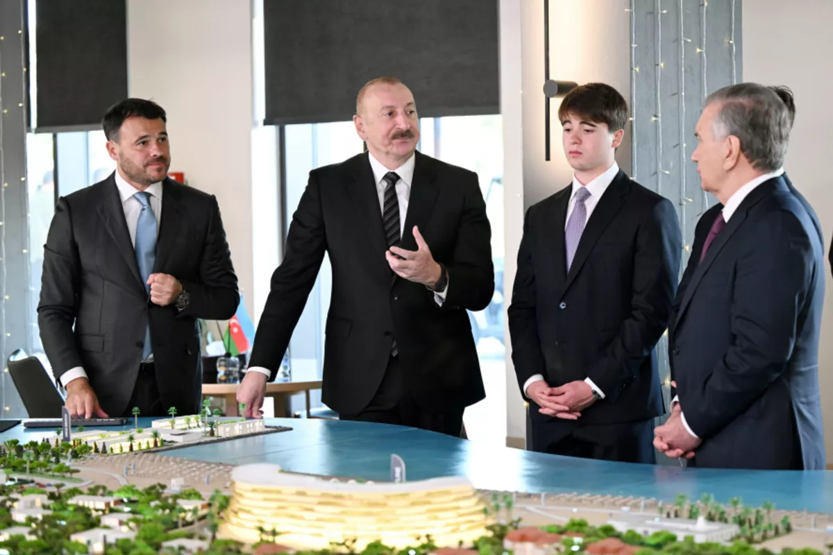 Официально дано разрешение на реализацию проекта Алиевых по осушению Каспийского моря и созданию искусственных островов