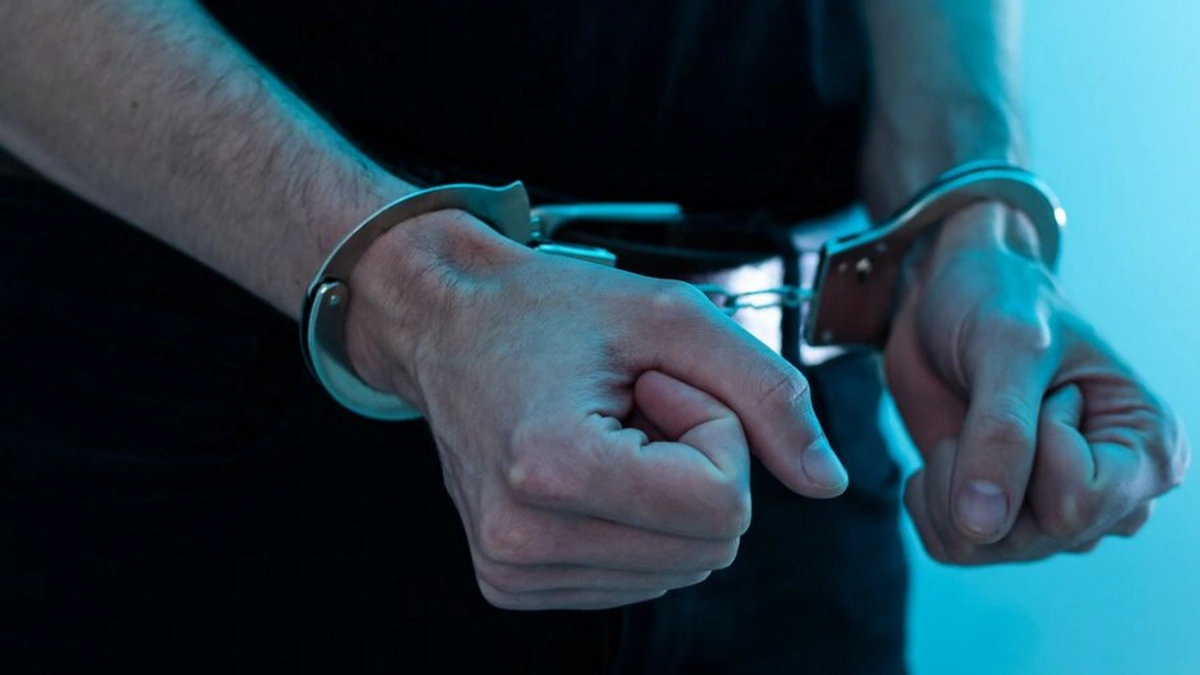 В Баку задержан сотрудник автомойки за угон автомобиля и ДТП