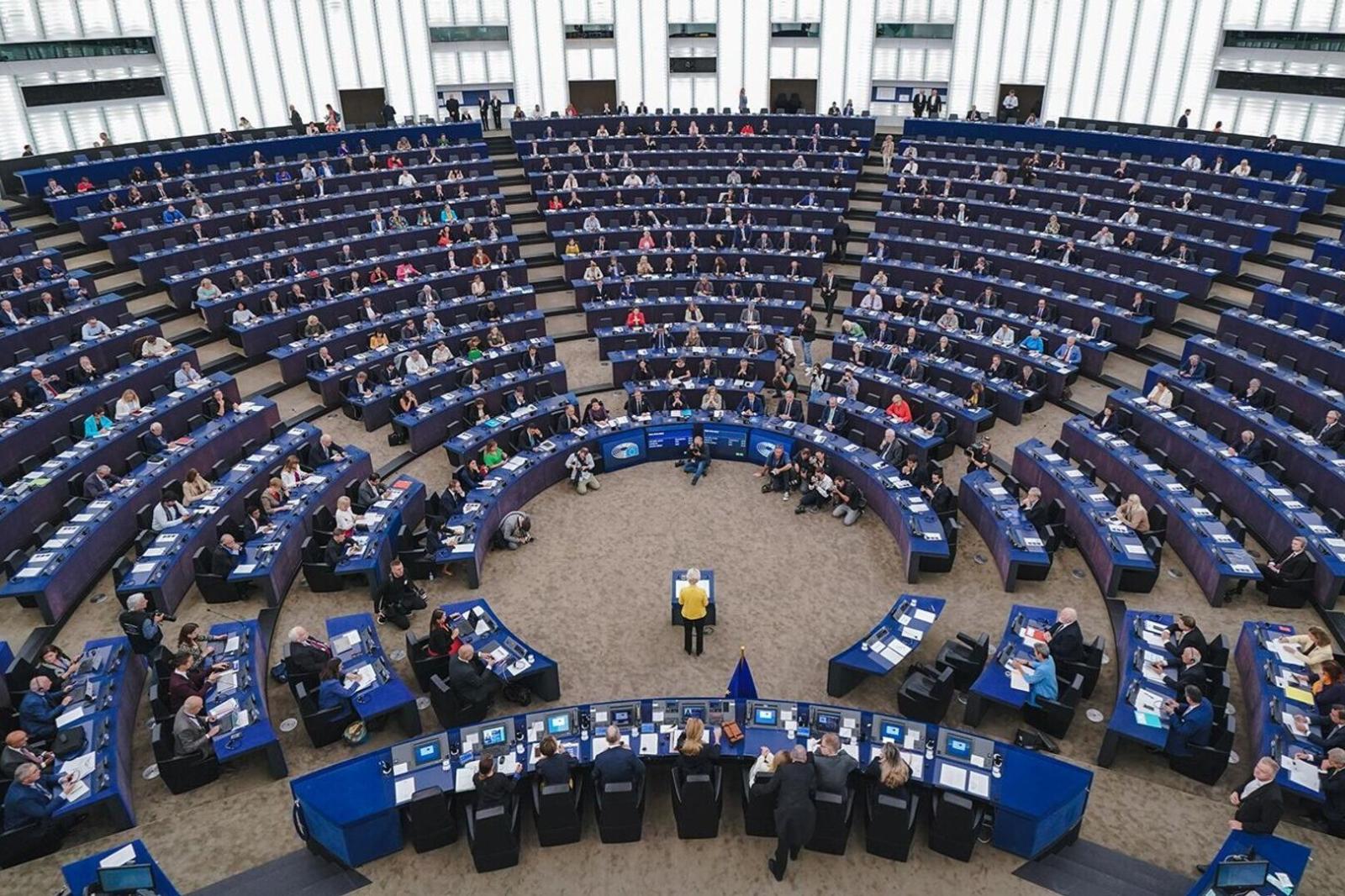 Европейский парламент принял резолюцию в поддержку демократической устойчивости Армении