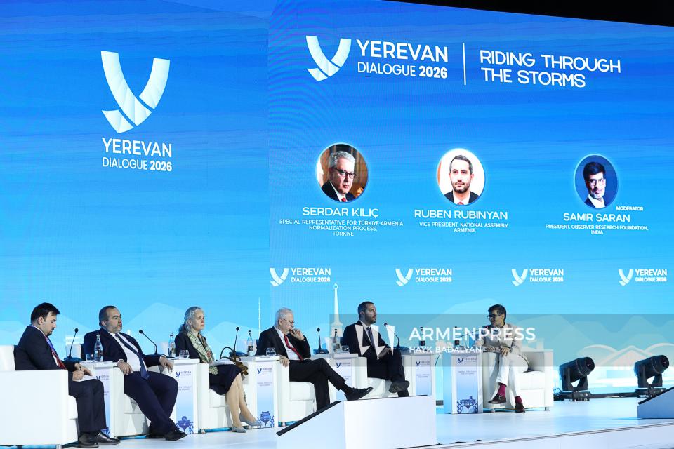 Сердар Кылыч видит огромные успехи в процессе нормализации отношений между Арменией и Турцией