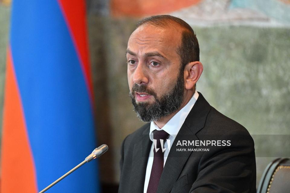 Ереван не имеет никакого желания вносить напряженность в отношения с Россией: глава МИД Армении