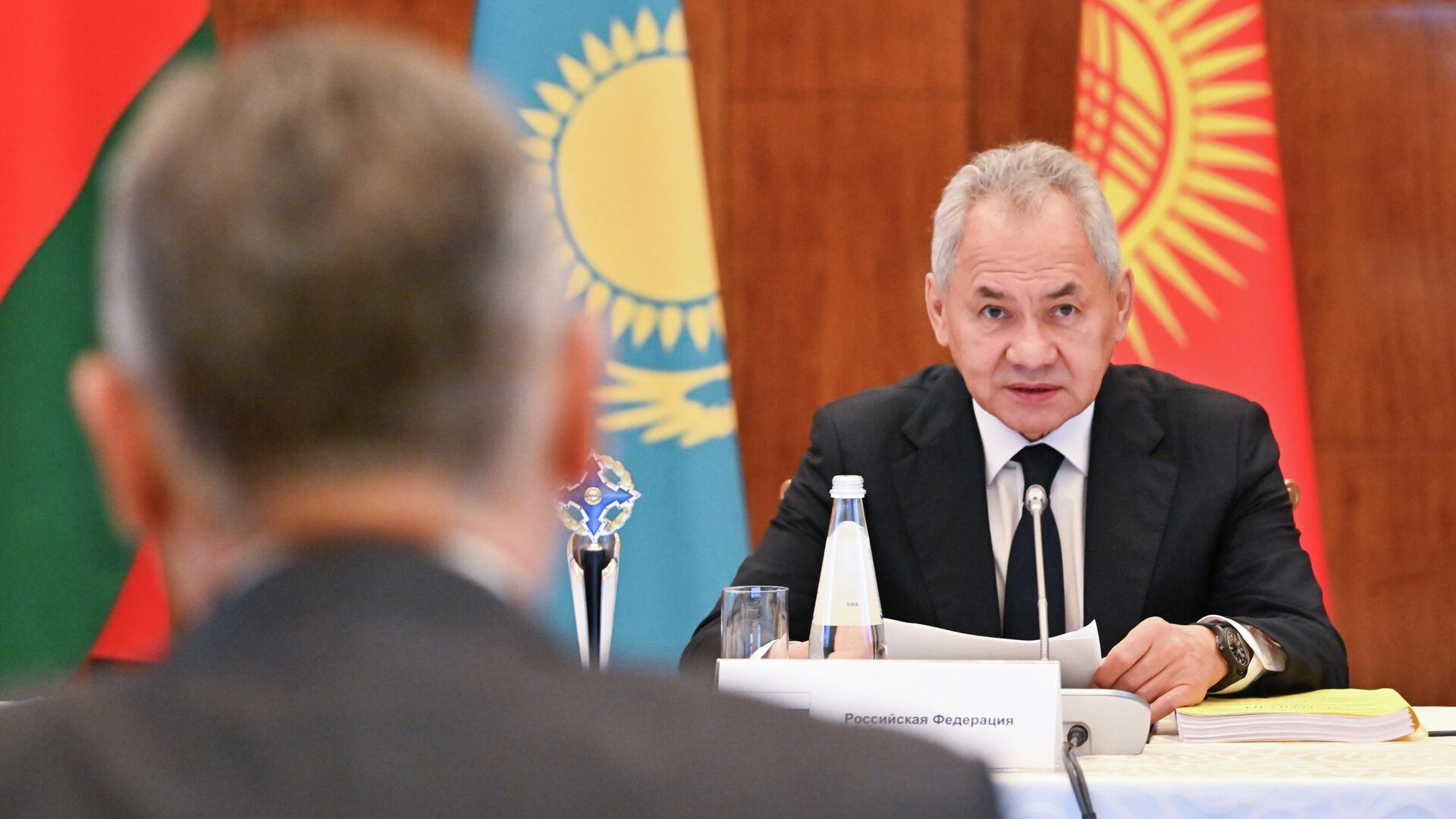 Шойгу заявил, что Армения ищет защиту у «источника угроз»