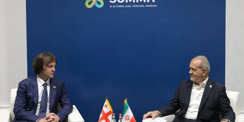 Кобахидзе провел переговоры с президентом Ирана в Ереване